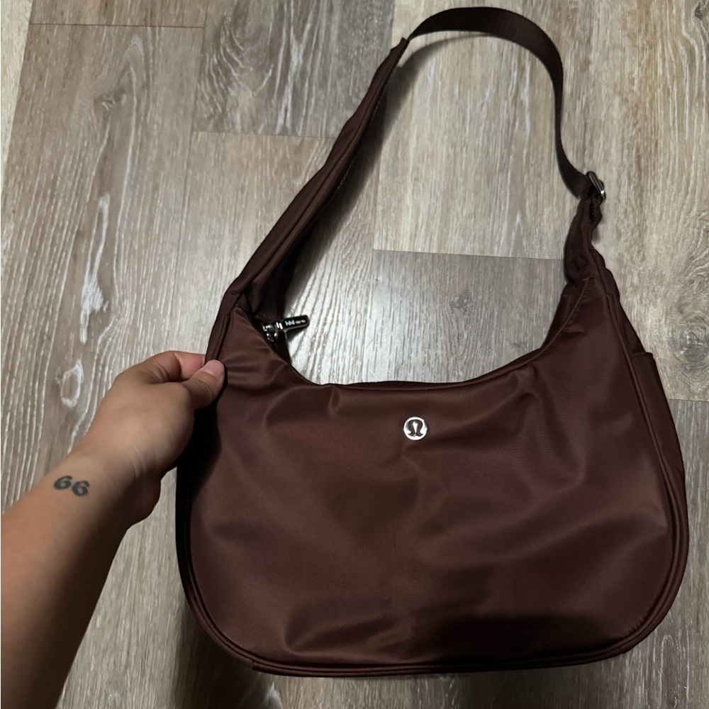 Lululemon City Essential Shoulder Bag 4L